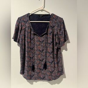 Lucky Brand Women’s Blue Floral Paisley Comfy Tie Neck Top, Size Medium